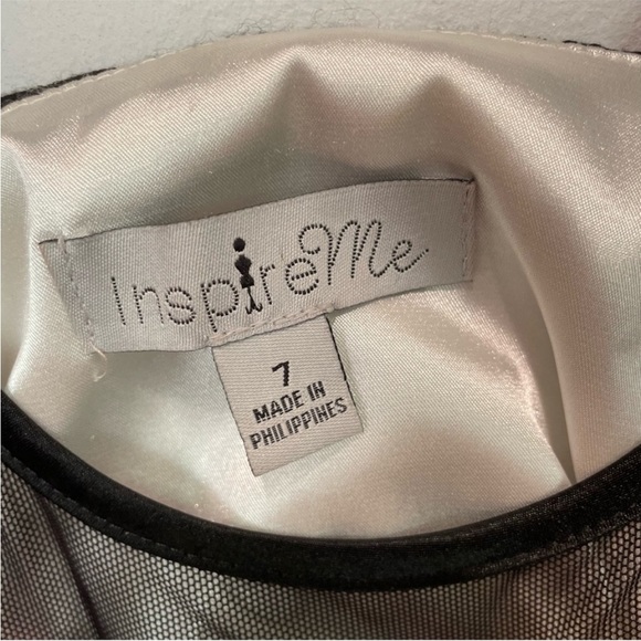 INSPIRE ME Junior Girls Lace Formal Dress Sleeveless Size 7 - Picture 7 of 7